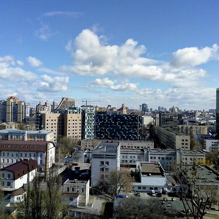 Perfect Apartments M Polytech, Ohmatdet, Parking Kiev Exterior foto